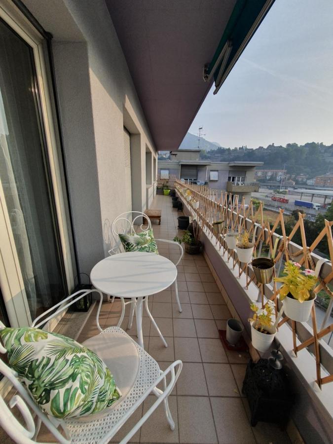 Charming Penthouse Near Como Lake Chiasso Esterno foto